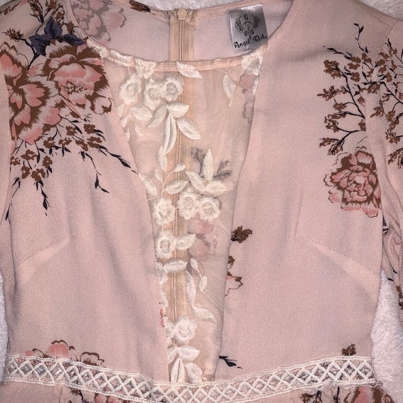 Pink Floral Romper with Cream Lace & Angel Sleeve - Picture 3 of 11